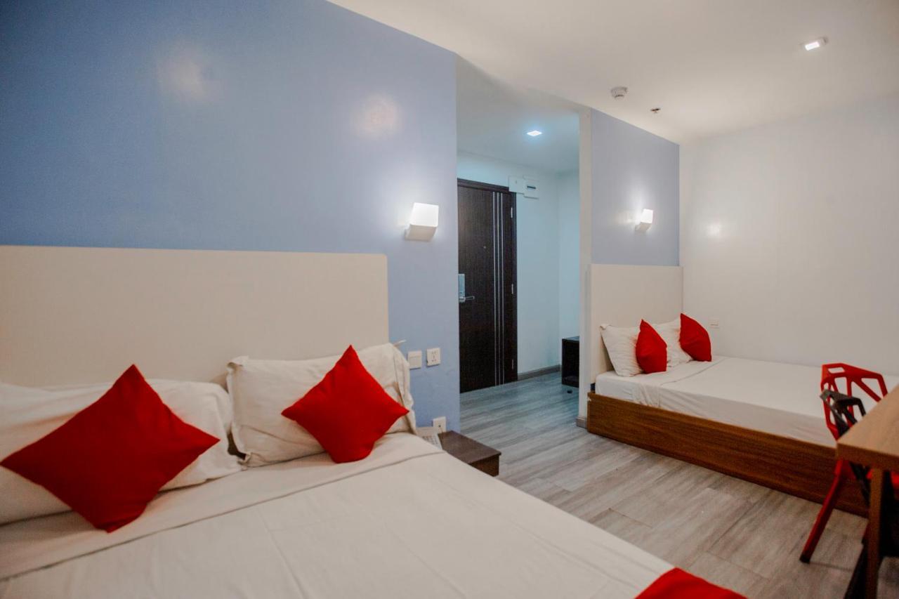 Oyo 666 Mc Hotel Fairview Quezon City Exterior photo